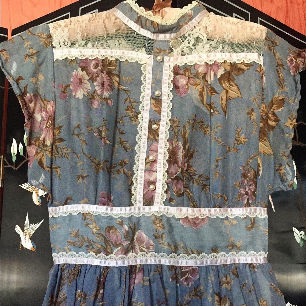 SOLD Vintage Gunne Sax floral lace prairie dress - Picture 7 of 11
